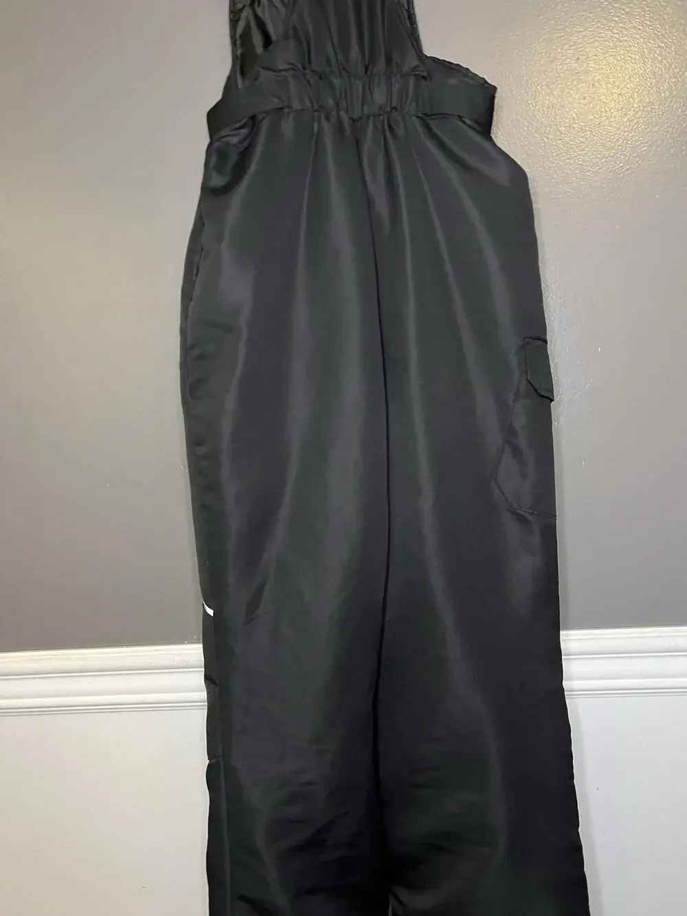 SwissTech Ski Pants Kids 10-12 Black Insulated Bib Snow Cargo Adjustable Waist